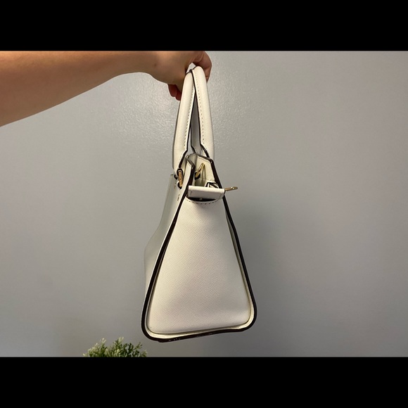 Michael Kors Handbag - Picture 2 of 7